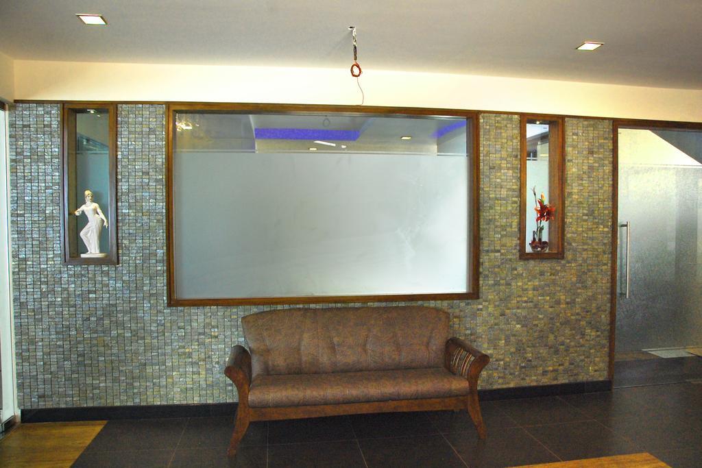 Blue Waters Hotell Kundapur Exteriör bild